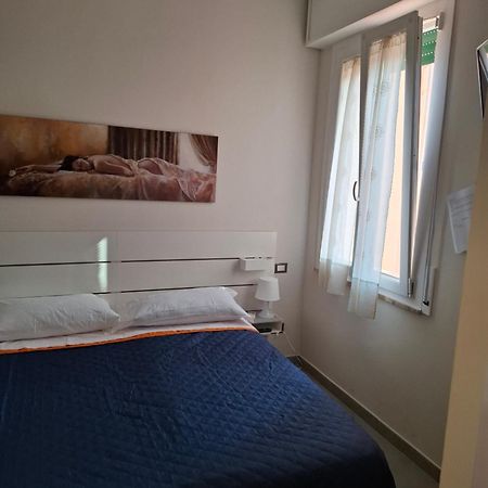 Fare Bnb - Room Del Parco 雷焦艾米利亚 外观 照片