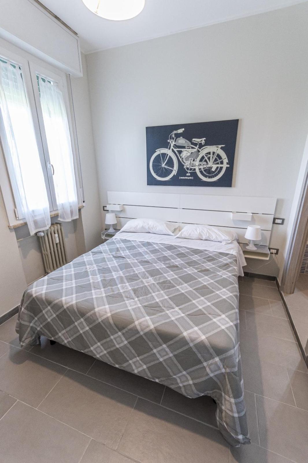 Fare Bnb - Room Del Parco 雷焦艾米利亚 外观 照片