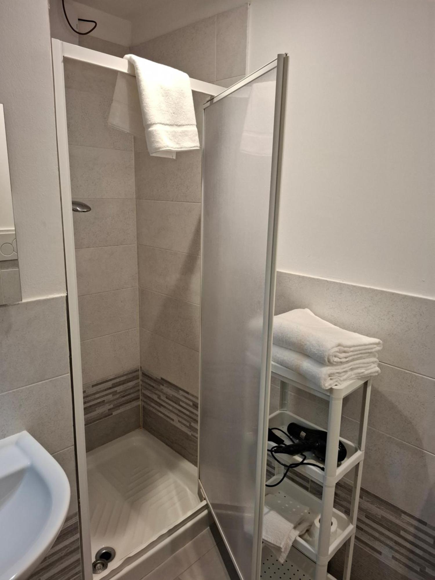Fare Bnb - Room Del Parco 雷焦艾米利亚 外观 照片