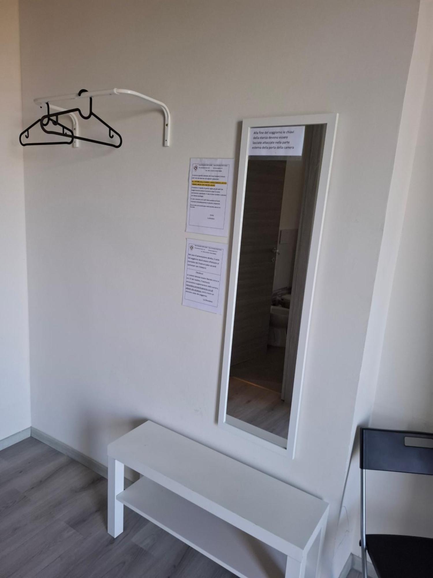 Fare Bnb - Room Del Parco 雷焦艾米利亚 外观 照片